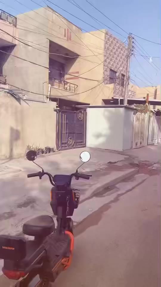 اسلام عليكم
دراجه نوع ريان 
حجم 16 
دراجه حلوه وسريعه 
سرعه الوهميه ٧٠ حقيقي ٤٥
نضيفه حيل 
مستخدمه ٣اشهر 
المكان حي العامل 
الشراي بس يتصل واتساب 
الرقم ***********
