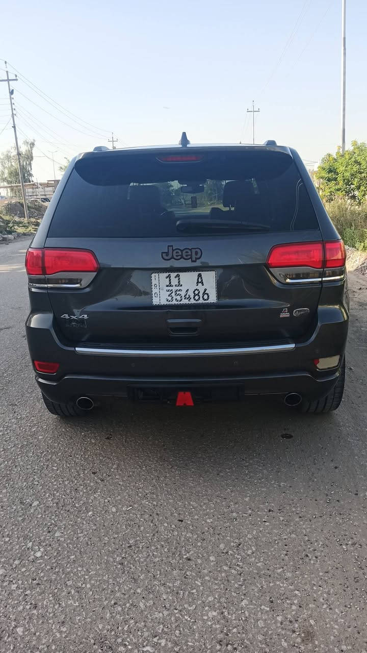 السلام عليكم
للبيع جيب هيمي موديل 2019 رقم بغداد الدولي بأسمي
سنويه لل30 هزه جديده مكينه 5700 وارد امريكي ضرر قطعتين بدون دواخل الباقي كفاله سيارة اعلى فئه السعر 169 $قفل سونار موجود بالمنشور 
المكان بابل مشروع المسيب 
***********
***********
