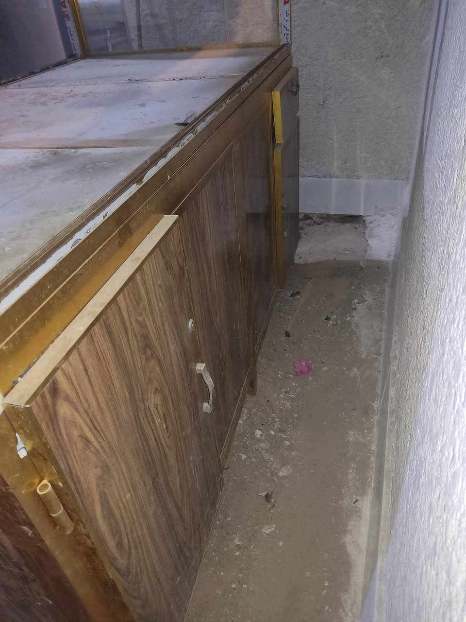 ميز للبيع المكان البصره السعر 150 وبي مجال


**إذا كنت صاحب هذا الإعلان وتريد حذفه لأي سبب، رجاءا أرسل رسالة إلى الدعم الفني**