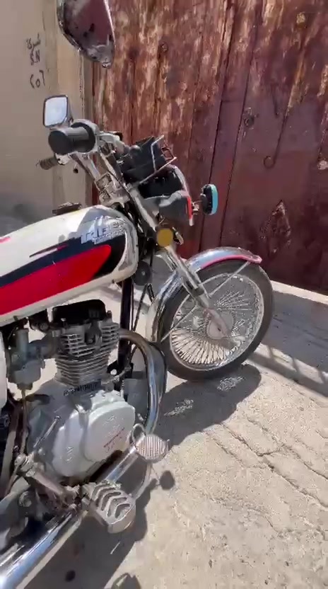 ماطور تايكر للبيع ماطور كلو شغال موديل 2019
 ماطور حيل نضيف منفيس موجود سعر 500 بي مجال 
خاص منفتوح
واتساب ***********
