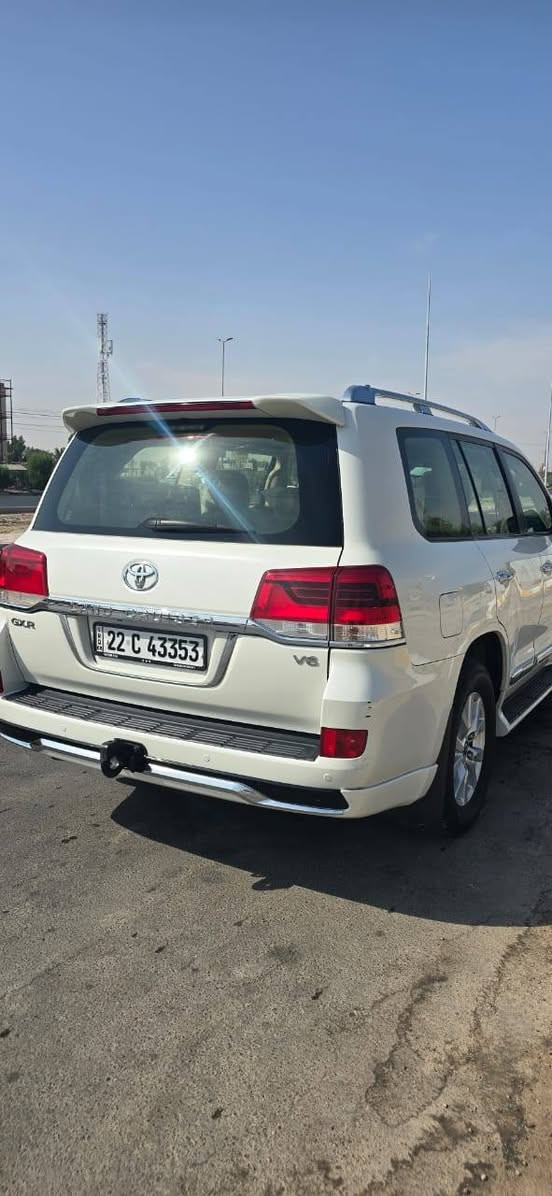 السلام عليكم
لاندكروز 17 مكفوله كفاله عامه البيع عنوانه كربلاء فقط بيع  ماشيه 85  
***********
