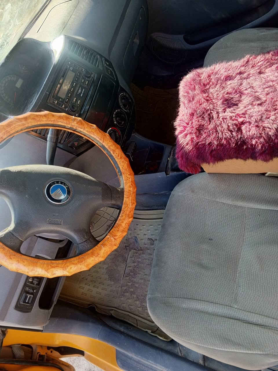 سياره جلي ام كي محوره كورله كير توني شاده حاويه سياره كلش حلوه ونضيفه كهربائيات كله شغاله راعيه موجود بالناصريه يداور يمته ما تريد سعره 22 بيه مجال قليل مكاني ناصريه مركز ***********
