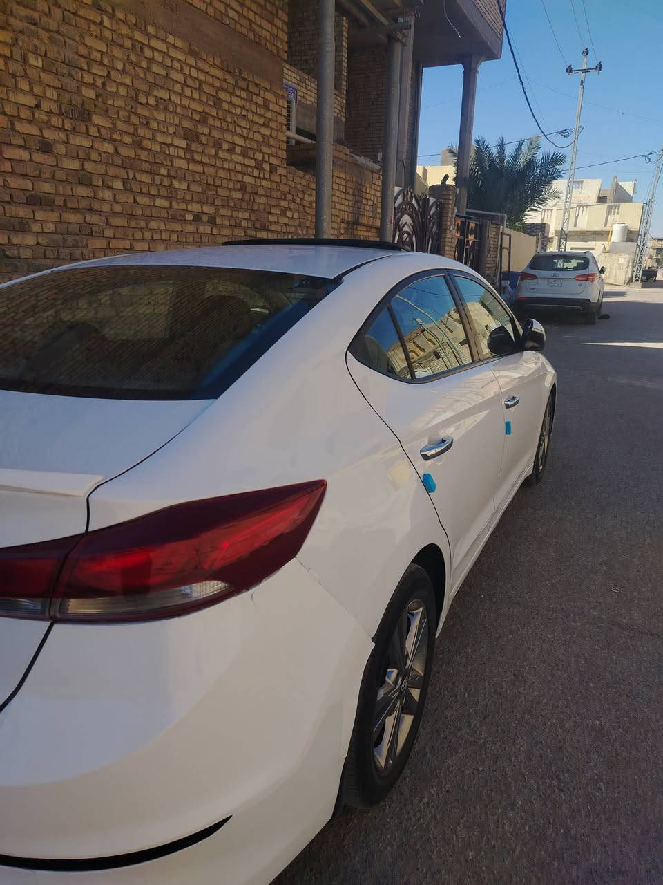 السلام عليكم من رخصة الادمن
النترا خليجي 18   ماشية 123 كيلو
. 
كفالة ماعدا بارد بالباب الخلفي والدوسة صبغ والسونار موجود شرط.
رقم بغداد بأسمي مشروع وطني  

محرك 2000 وكير  بحالة الوكالة
سعرها 152
رقمي
***********
