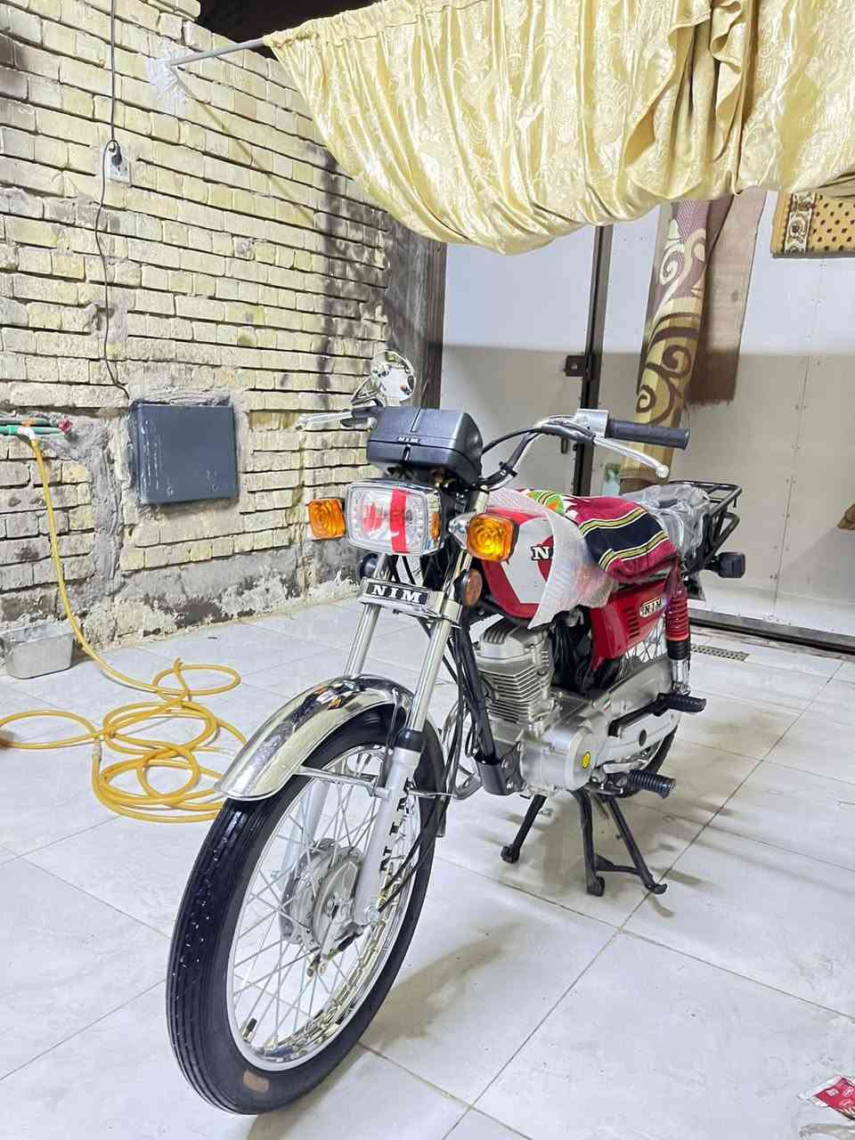 دراجه نامه للبيع امتياز باب اول صارلها شهرين مطلعها الدراجه خير من الله شلعه ومعدل ونضيفه كلش مكاني كربلاء سعرها 700 وبيها مجال رقمي***********
