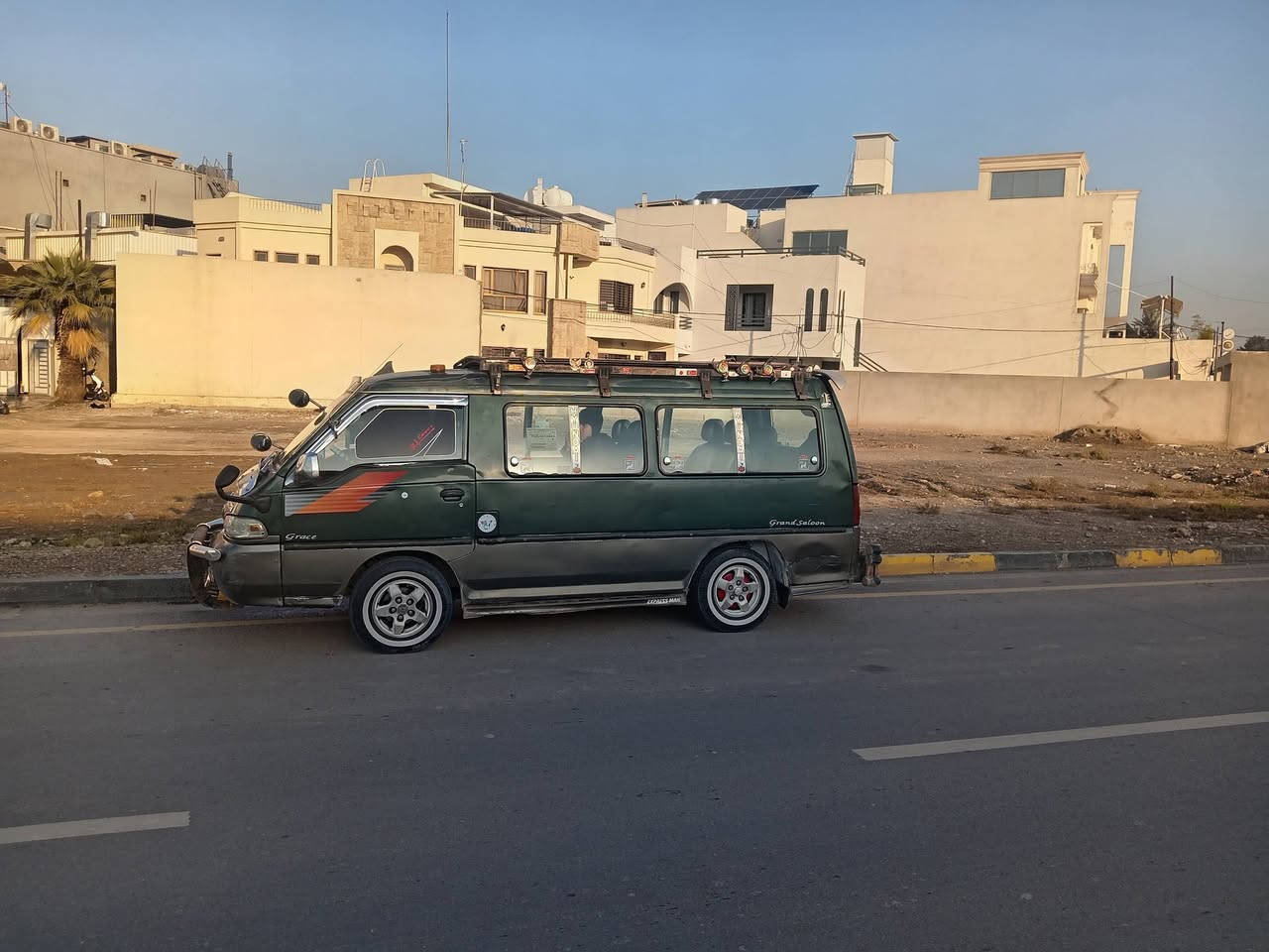 موديل 96 سياره جاهزه يا باشا الله ما يعوزها بالستر الله سياره معمره جديده *********** ابو ابو السنويه بالموصل
