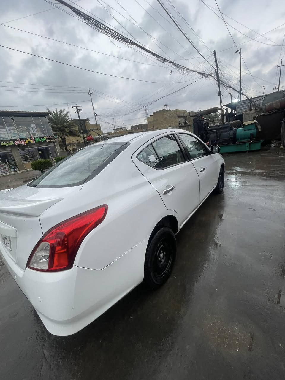 سلام عليكم
نيسان صني هندي2020 بغداد ماشية 112
شاشة كامرة اصلي
محرك كير كفالة
تبريد خير من الله 
صدر جديد 
***********
فقط بارد خلفي جنطة+ جاملغ امامي تبديل بلادي واحد فقط
بارد بالباب خلف السايق خط اقل الشبر فقط +بارد خفيف بالباب وره الصدر 
السعر 109 وبيهة مجال
