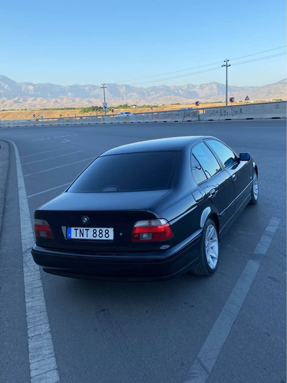 BMW E39
مۆدیل2003
مەکینە528دەبڵ دیجیتاڵ گێڕ ئۆتۆماتیک
٣گێڕ
سەقفو عیزام بە شەرت
کوشن هیتەر جڵدو قوماش
تەحدید سورعە
پێش و پشت کەپس بێ لێدران
٤تایەی لۆکی لە ژێرە
مەنەفێست ئەسڵی✅2021 داخڵ بوە
سەیارەکە بێ مەسروفە
نرخ:83
ژ.م*********** رانية, السليمانية
