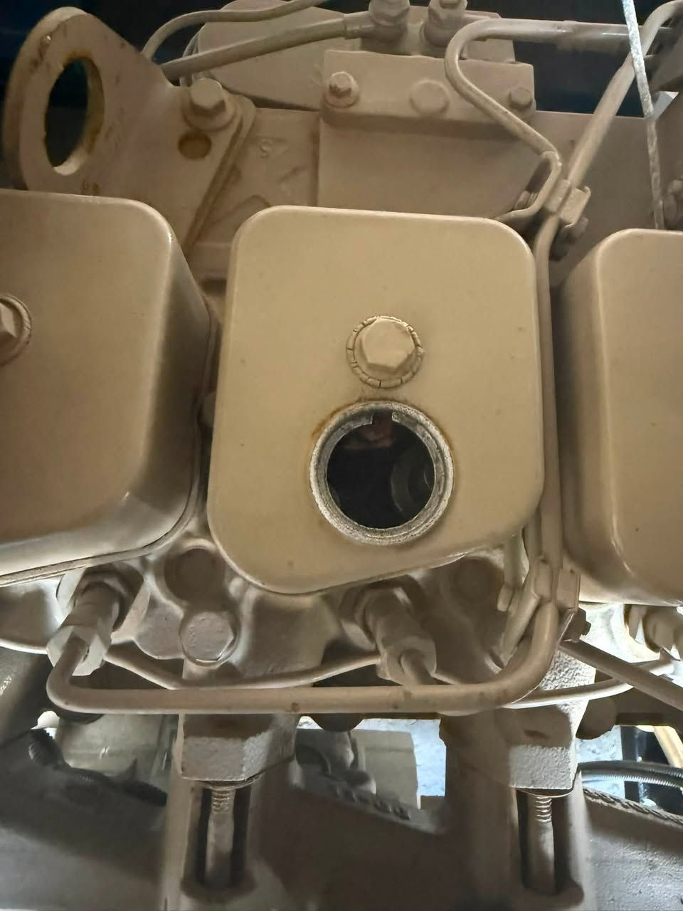 السلام عليكم
كمنز 102 
150Kva 
ساعات العمل. زيروو 
نظام اوتو حمايه فول اوتماتيك
وضع بلاد شركة  
أربيل صناعه جنوبيه 
نظام اوتو حمايه فول اوتماتيك
وضع بلاد شركة  
🚚يوجد توصيل الى جميع المحافظات وبضمان🚚
🚚كياندن هةية بو هةموو شاركان بةكرينتى🚚
 للاستفسار:
 ابو علي 
***********
***********
***********
