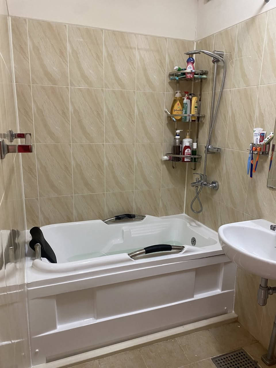 اجا الصيف ✋.. ولازم تختار البانيو الي يبعد عنك حرارة الصيف 🛀ويعيشك باجواء الراحة 🤩
 ابو عبدالله يوفرلك كل ماهوجديد 
عالم من التألق والابداع👌للاستفسار مراسله الصفحة او الاتصال على الرقم ***********
