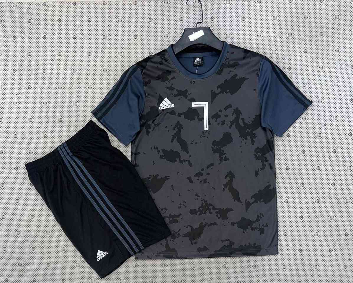 5 قطع وحارس السعر 35 توصيل موجود


**إذا كنت صاحب هذا الإعلان وتريد حذفه لأي سبب، رجاءا أرسل رسالة إلى الدعم الفني**