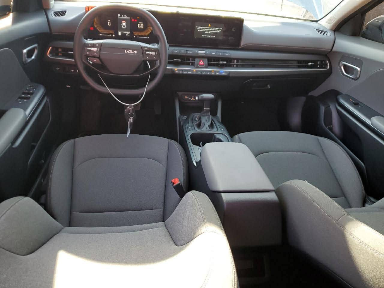 السلام عليكم كي 4 ماشيه 12 بدون دواخل بدون ارباك  السعر 185 / ***********
