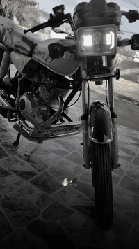 سلام عليكم
دراجه سيفان للبيع موديل ٢٣ شكل 2024 كهربائي كله شغاله زوج تايرات جديد  محرك وضع شركه أوراق اصولي سعر 650 وبيه مجال الطيبين مكاني ديالى دل عباس سراجق هاذ رقمي *********** واتساب 🥷🤍
