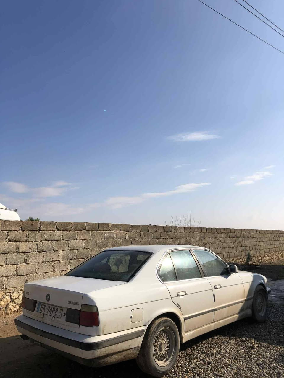 سلام عليكم اخوان عندي BMW 1991 حجم ٥٢٥ رقم أخضر تبريد بس كمبريسر ما بيها كاربون بانزين بيها سعر ٤٠ بيها مجال شي بسيط ***********
