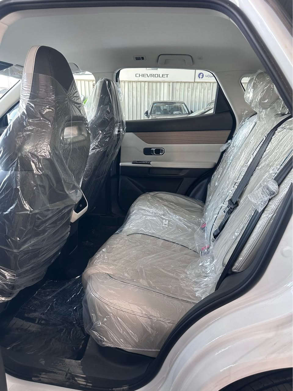 سيوست so6 2026 

جديد زيرو 

المواصفات :
لايت زينون -  led خلفي + امامي
حساسات + شاشة وكامرة 
بصمة + دخول ذكي + تشغيل عن بعد
داخل جلد ابيض 

بعد هواي مواصفات 

السعر : 22،600،000 مليون دينار عراقي 

السيارة متوفرة لدى شركة علي كاظم لتحارة السيارات 
بغداد / معارض البياع 
للاستفسار الاتصال على الرقم *********** بغداد, العراق

