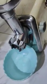 ٣٥ الف نظيفة وشغالة حي اور ال ٦٠٠  ٠٧٧٠٧١٣٧٢٠٧ واتساب