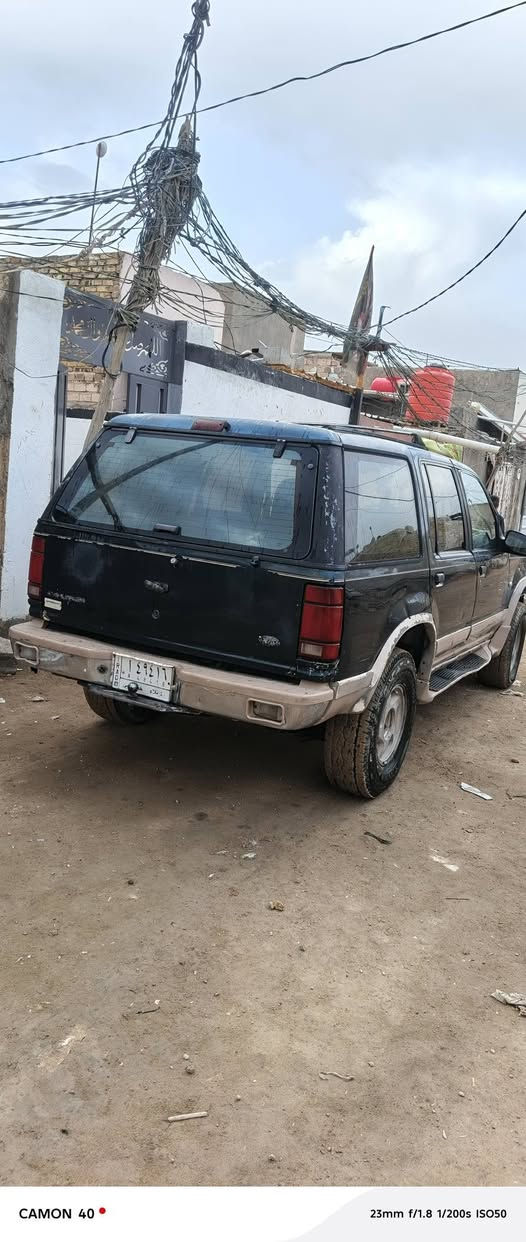 سلام عليكم
سيارة فورد امريكي اكسبلور
سيارة بأسمي شوكت متريد احول باسمك
موديل 1994 سعرها 30 وبيها مجال 
أي استفسار على الرقم ***********
