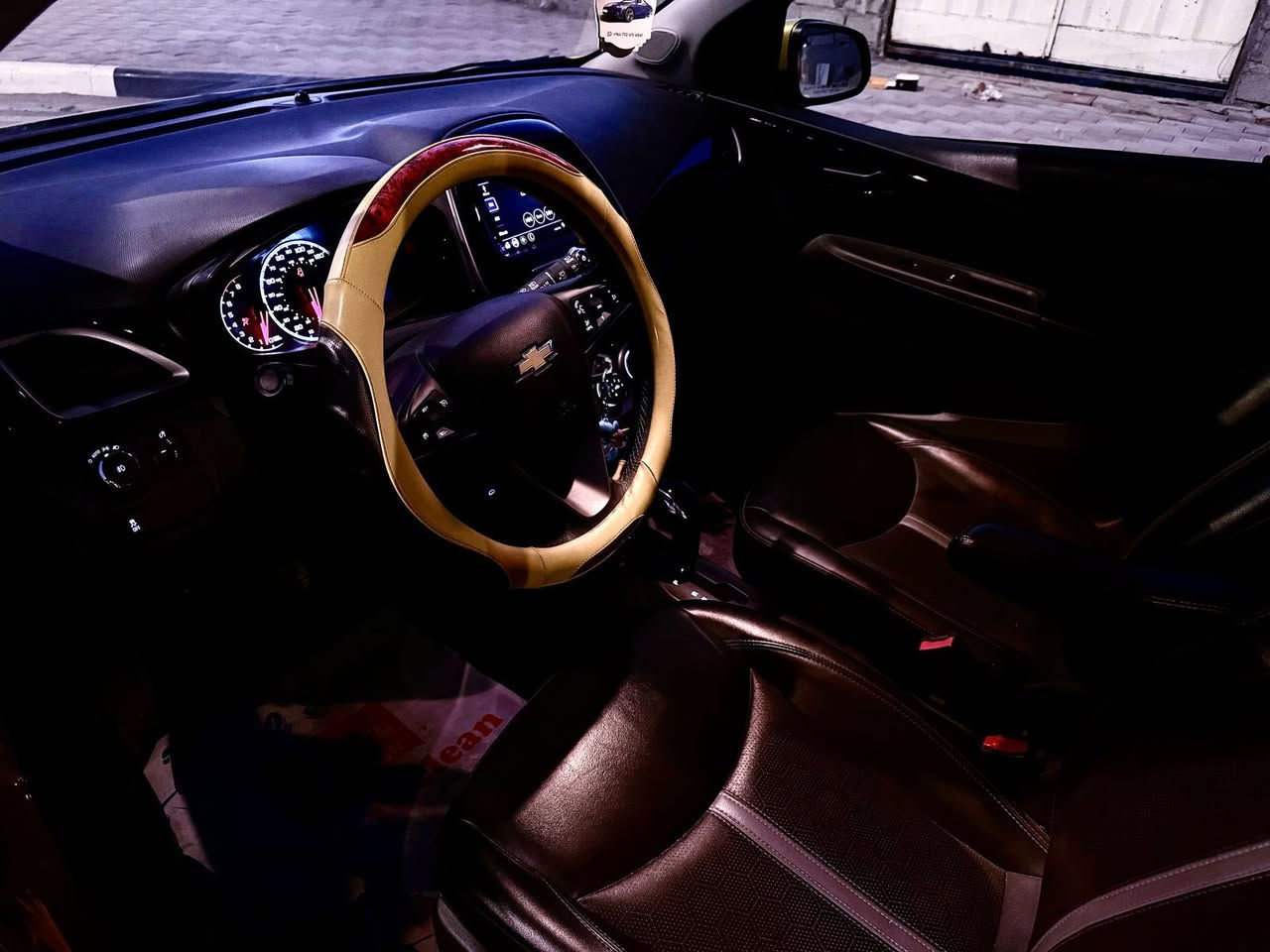 شوفرليت سبارك Active 2022
سيارة نظيفة بمعنى الكلمة شغل واطلع وانت مرتاح 

مريحة جداً ما شاء الله 

فول مواصفات عدا البصمة

كشنات جلد + تدفئة 

تحكم ستيرن جهتين

تحكم بالمري 

شاشة كبيرة 

تبريد ثلج 

حادث باب وجاملغ 

ايرباكات سليمة 

معوقين كربلاء وكالة عامة

بقيلها سنتان نصف 

السعر 9900$ بيع فقط 

موجودة في كربلاء مجمع الدرة

للتواصل وتساب ***********
