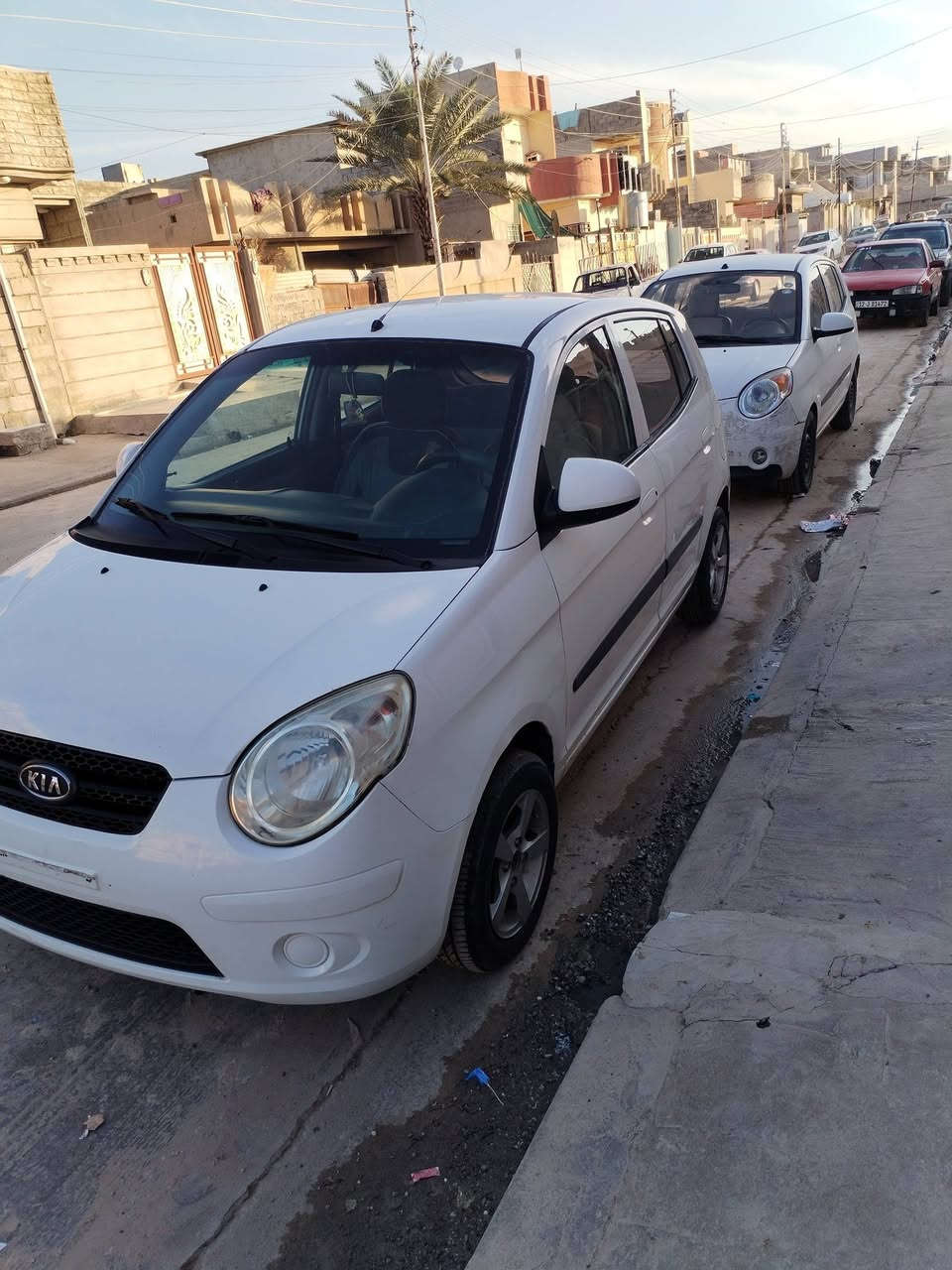 السلام عليكم سياره كيا بيكانتو للبيع 2009 بدون صبغ بدون ضرر رقم بغداد باسمي دولي  توماتيك السعر 65     ***********.    ***********.    مو شراي لا ينتصر
