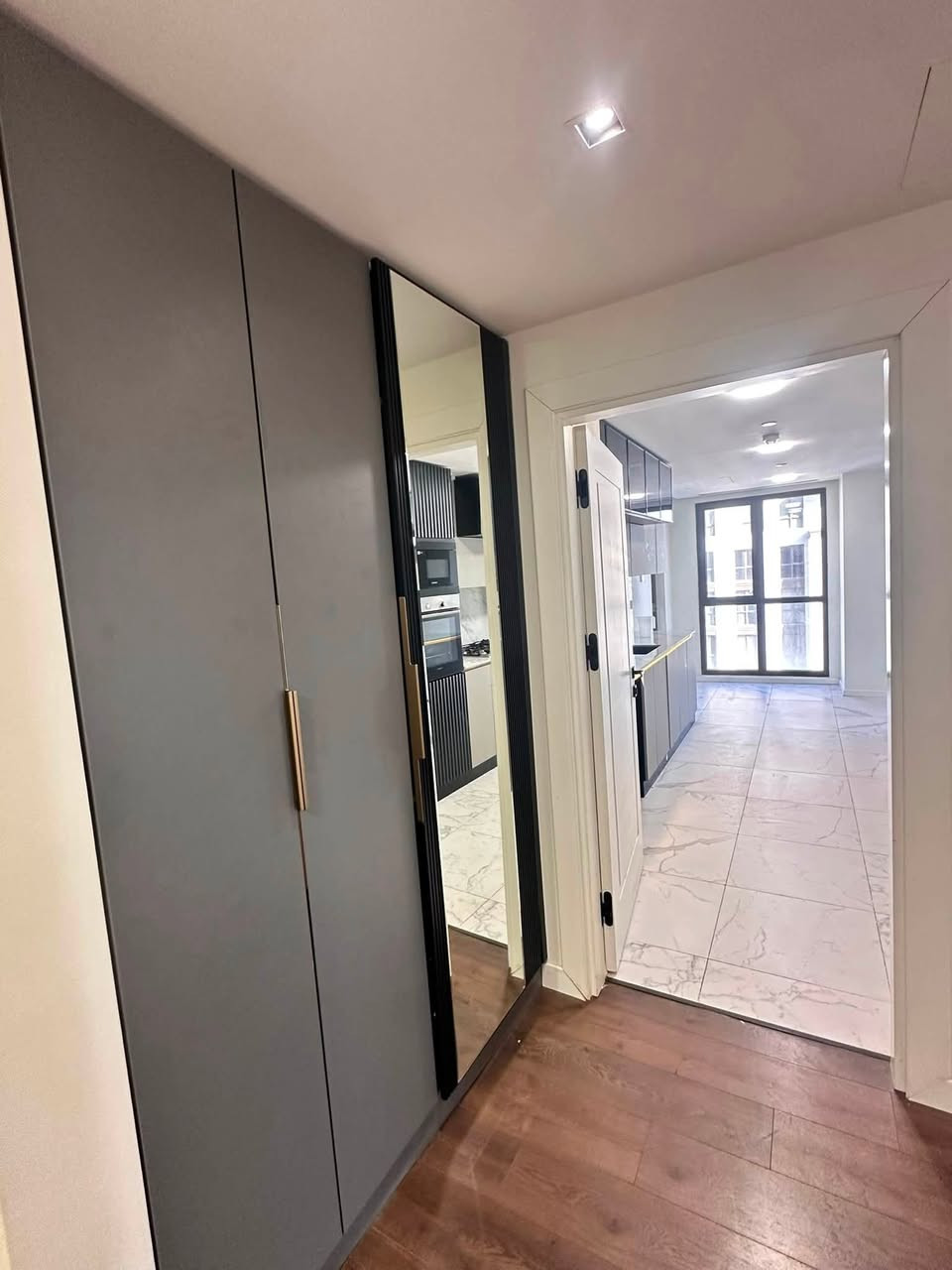 Boulevard 3+1 three bedroom for rent 1200$ 
Apartment 225 meter WhatsApp +9647502002001 

شقة ثلاث غرف نوم للإيجار في بوليفارد، بسعر 1200 دولار. مساحة الشقة 225 متر مربع. للتواصل عبر واتساب: ***********

بۆلیڤار سێ ژووری نوستن بۆ کرێ 1200$ 
شوقە ٢٢٥ مەتری واتسئەپ ***********
