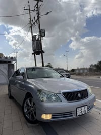 كراون شاهينه • ٢٠٠٤ • رقم دولي