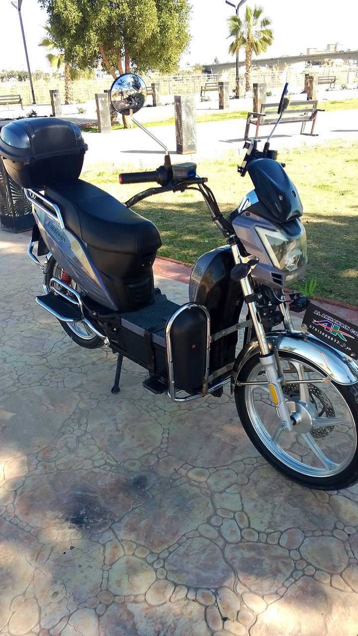 دراجه هارلي للبيع نوع الخوين سعر 575 وبيه مجال للشراي موديل 2025عدد 6بطاريات عل فحص كهربايات  شقاله كله نضام تشقيل بصمه دشبول وتشقيل عن بعد للستفسار ***********. ***********
