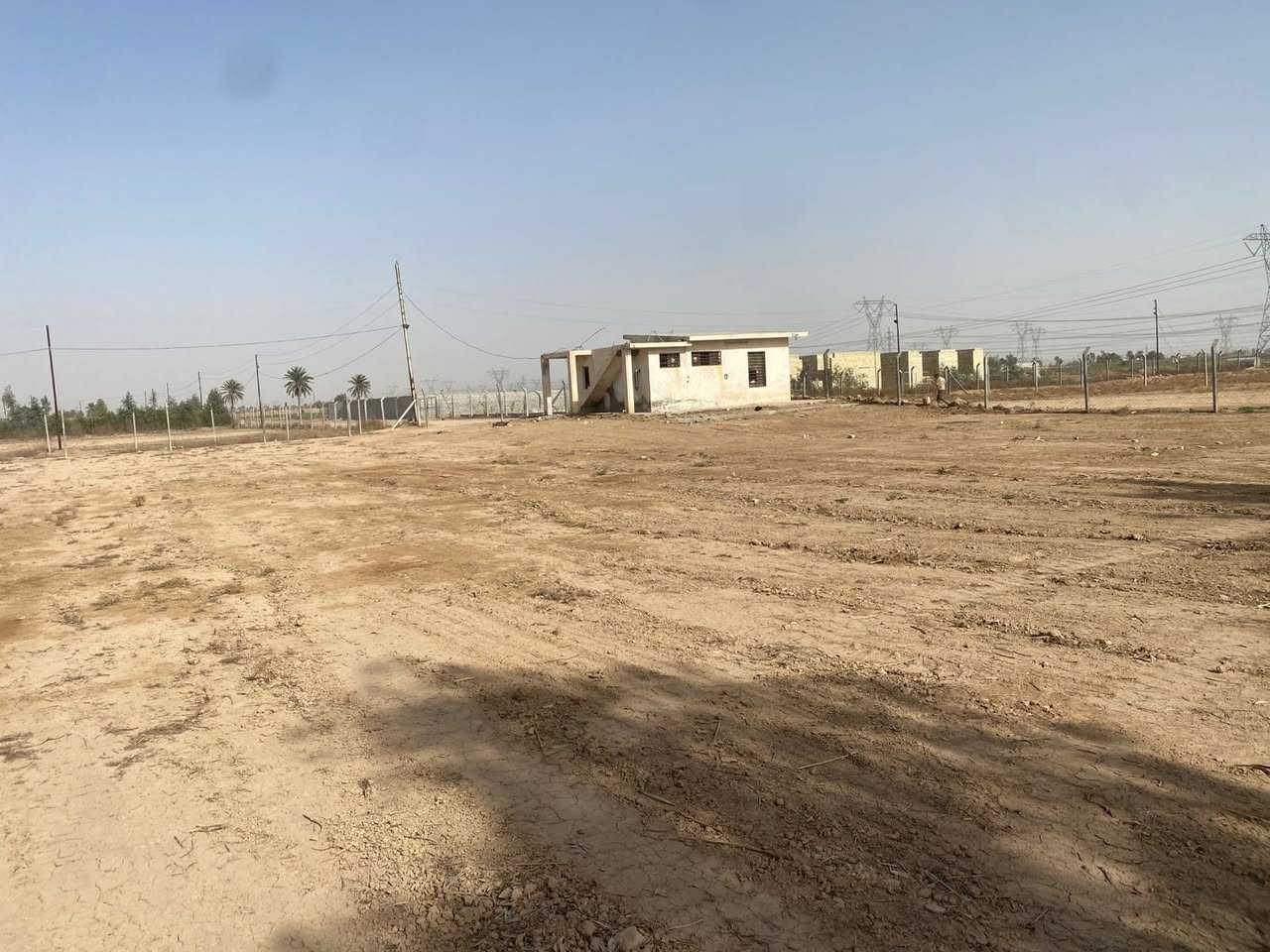 السلام عليكم 

متوفر دوانم للبيع في النهروان منطقة الخنساء

جميع الدوانم عقد 117 

جميع الدوانم مسيجة بالكامل بسياج بي ار سي

متوفر كهرباء و ماء سقي 

1- دونم و 800 متر السعر 35 مليون 

2- دوم مع بيت مساحه 50 متر يحتوي على غرفه وصالة و مطبخ و حمام السعر 55 مليون

3- اربع دوانم سعر الدونم 30 مليون

للتواصل 

0773 110 0426

0781 369 0917
