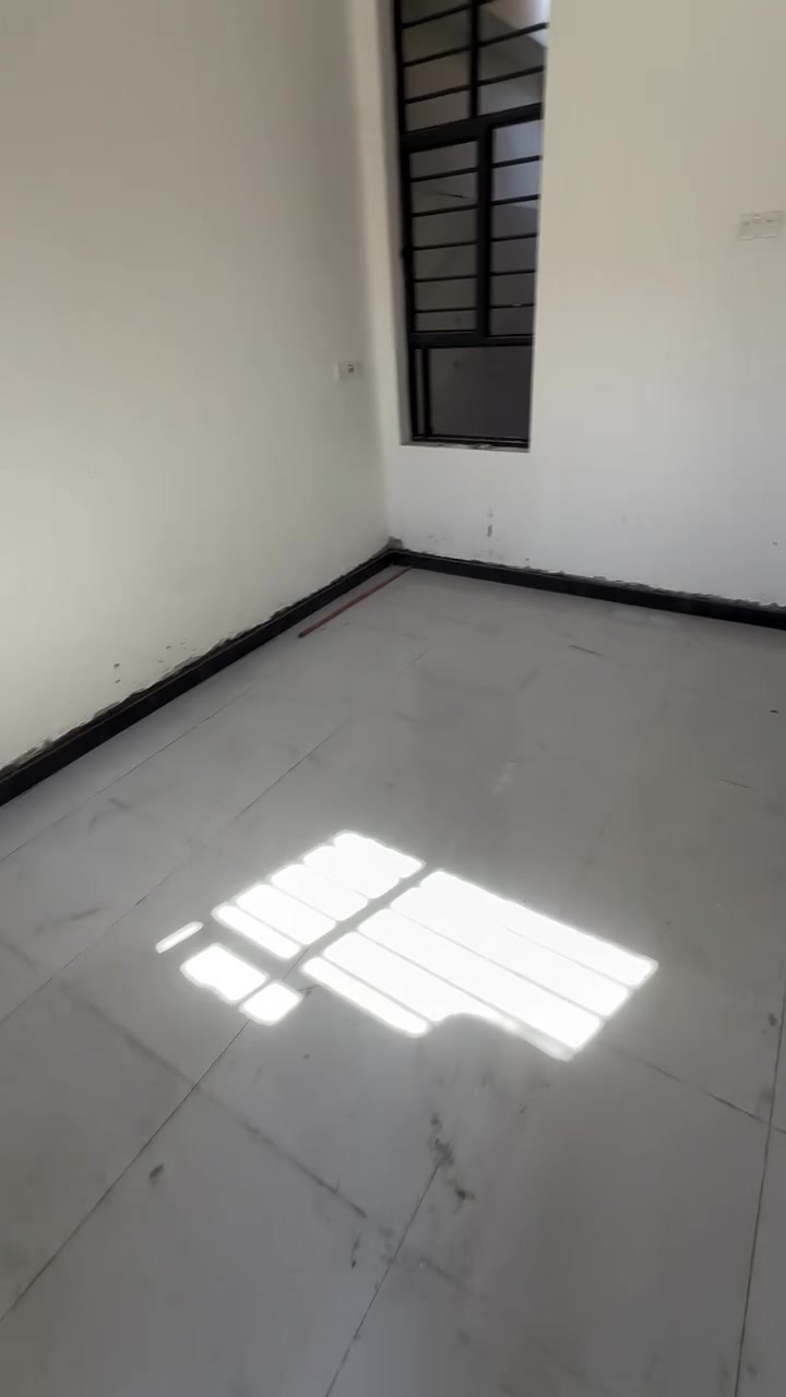 السلام عليكم ورحمة الله وبركاته
خلفة سراميك شغل درجة اولى تسليم مهندس اشتغل كافة أنواع السراميك ماده او خبط كاشي مرمر گرانيت  بورسلاين  لوح متواجد. بغداد غزاليه والمناطق المجاوره 
رقم *********** موجود واتساب ❤️

