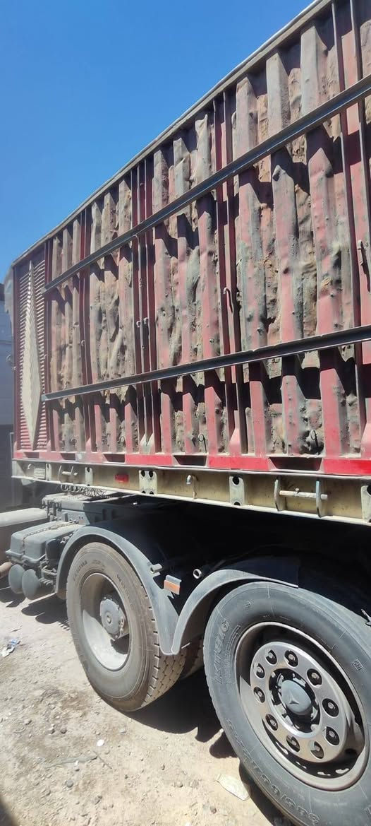 عربانة حداديه شاصي 16 شغل الموصل طولها 12.60 خمس محاور أربعة صيني واحد مربع ألماني السعر 140 وبيها مجال اتصل وتدلل
***********
عربانة حداديه شاصي 16 شغل الموصل طولها 12.60 خمس محاور أربعة صيني واحد مربع ألماني السعر 140 وبيها مجال اتصل وتدلل
