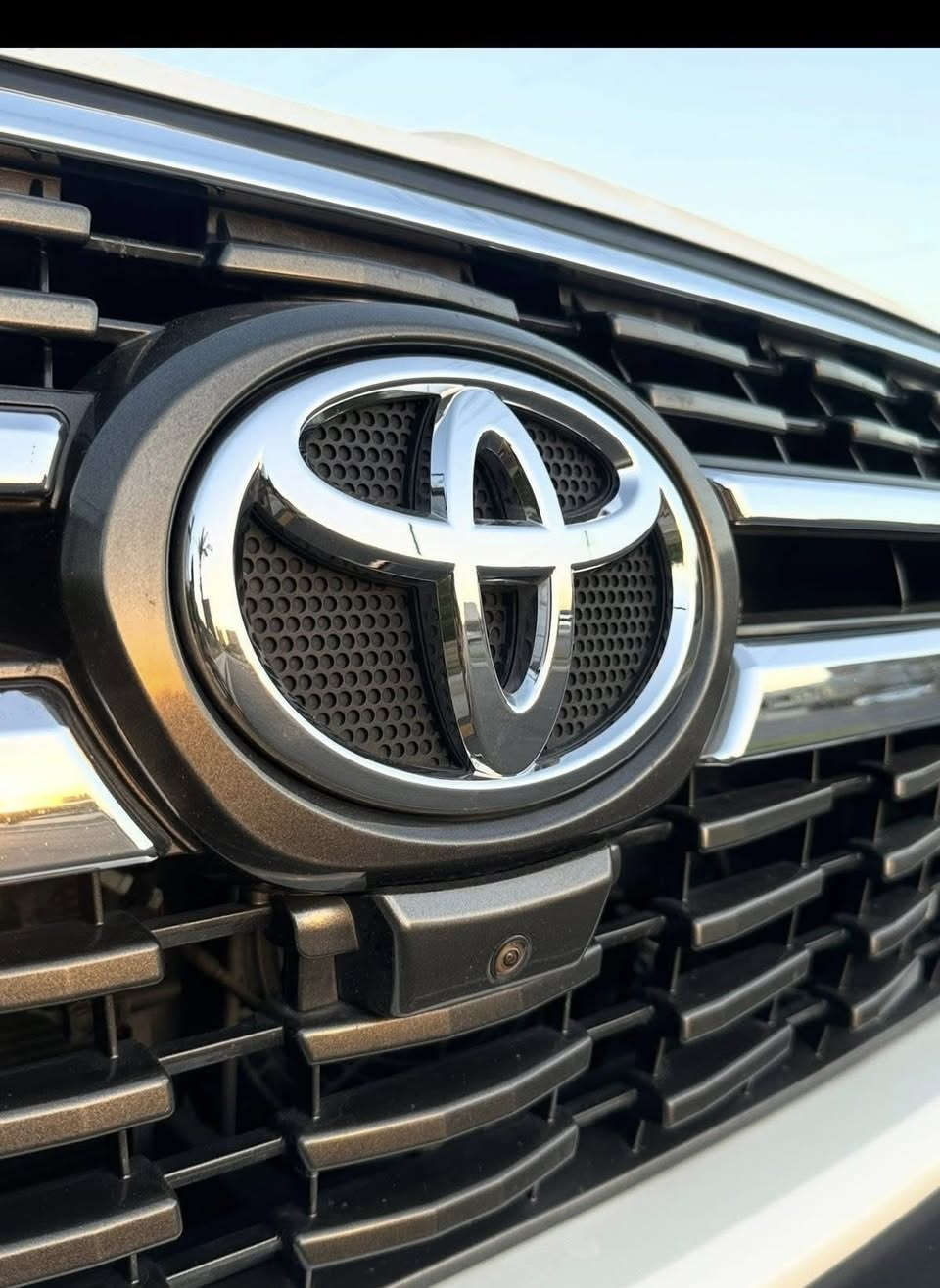 السلام عليكم 
البيع لاندكروز اخت الزيرو جديده لوك السياره
ماشيه 50 الف. شركه ساز السياره اصلي باب اول 
مواصفات معروفه ساز ام ضمان 
مكاني بغداد زيونه 
رقمي
***********
