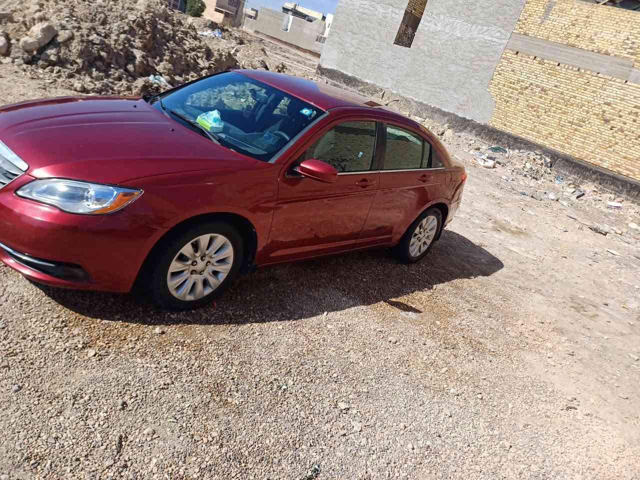 سي ٢٠٠ موديل ٢٠١٣ رقم بابل انكليزي بسمنه السياره بدون حادث ولا ضربه عندي البنيد صار بيه جراد ورشيته بدون فتح ولا تبديل فقط مكينه ٢٤٠٠ سياره جاهزه من كلشي مكينه وكير وتبريد وحداديه وتخم تاير كله مكفول مكانه بلحله المركز السعر  ٧٥ للاستفسار ***********
