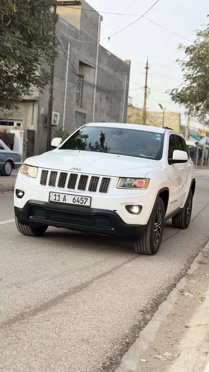 جيب لاريدو ٢٠١٤ للبيع
رقم بغداد مميز بسمي شخصا تحويل مباشر 
هزه وسنويه رقم جديد
6 سلندر محرك (3600) . 
عدد المسافة 90الف
بصمة بصمة أبواب.
تشغيل عن بعد
كراسي كهرباء  
شفتات بلستيرن
قطعتين تبريد
دبع رباعي
نضام eco أقتصادي.
نضام APS.
مانع أنزلاق.
تحكم ستيرن+مثبت سرعة.
نضام صوت 
حساسات 
قطعة بنيد صبغ  
وبدون دواخل بدون اي رباك
تخم تاير ياباني جديد + حداديه جديده 
السعر 177 بيها مجال 
مكان السياره ديالى شهربان
***********
