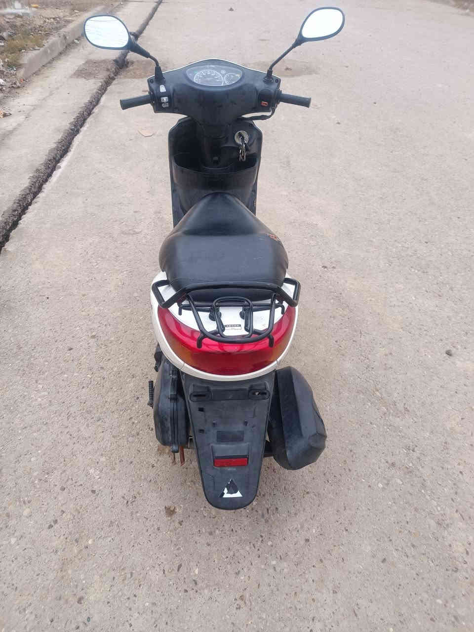 سلام عليكم
دراجة اكزز للبيع نظيفة ومكينة ممفتوحة ابد تجي وتشوفها بعينك السعر مليون و250 وبيها مجال  للأتصال ***********
