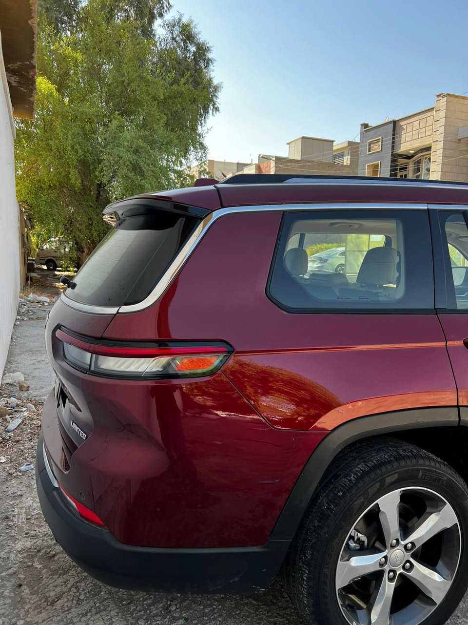 السلام عليكم جيب 2021 لارج 7راكب خليجي وكالة هارلم قطعتين الاولى چاملغ خلفي عكس السايق صبغ شبرين والثانية باب وكع شوية من صبغها من دا اشيل ال ppf ماشي 46 الف كيلو للأستفسار *********** فقط واتساب✅... السعر 32.000$
