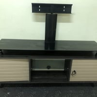 ميز بلازمه نضيف تفصال تركي خشب عراقي للبيع سعره 60  وبي مجال 077556423...