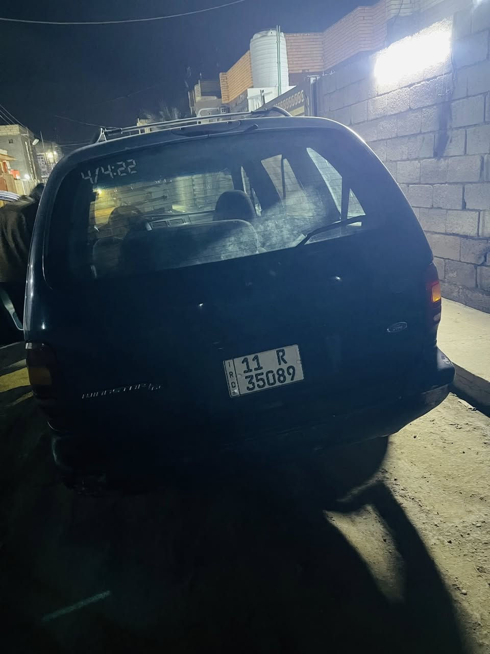 السلام عليكم شباب طبعن من رخصت الادمن فور موديل ٩٦ رقم بغداد سنويه ما صاقطه سياره بلاديه السعر المطلوب ٣٥ وبيه مجال مكينه وكير كامري للتصال *********** العنوان بابل اجبله
