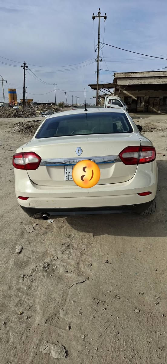 السلام عليكم اخوان سياره رينو فلونس مديل 16 فول مكفوله
السعر 68وبيها مجال 
الرقم***********
