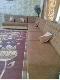 ديوان للبيع  عشره مقاعد  السعر 65 الف بغداد قرب باب المعظم  اتصال 0774...