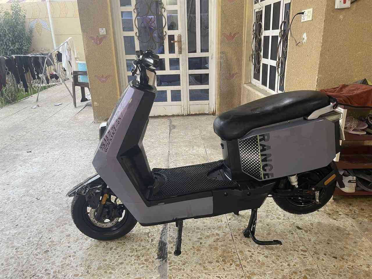 سلام عليكم دراجه شحن للبيع موديل 2024 6بطاريات دراجه خير من الله نضافه فول مكاني ابو غريب الشيحه 
 تواصل أو استفسار رقم ***********بي وتساب
