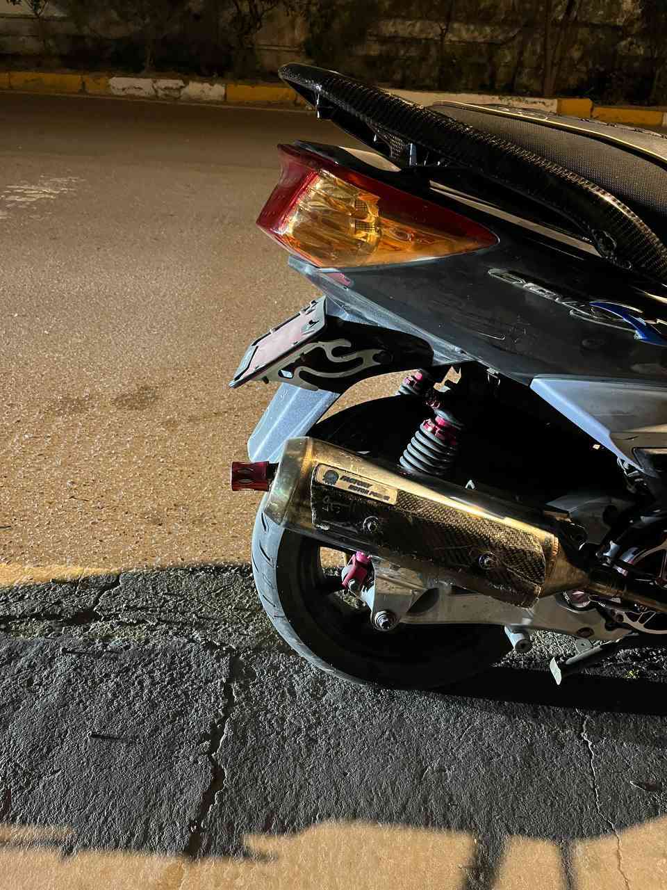 شتريد ابيعلك منها وذا كلها هم ابيع ***********
