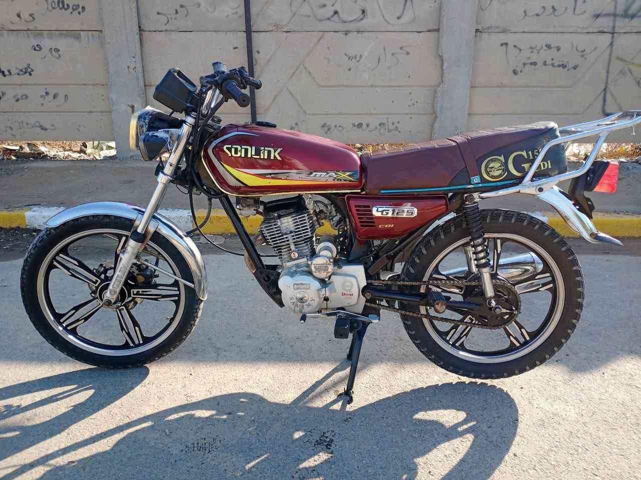 سلام عليكم دراجه سافان 5كير اوراق
موديل 2020 السعر 375 وبيها مجال واسط صويره الاتصال على الرقم ***********
