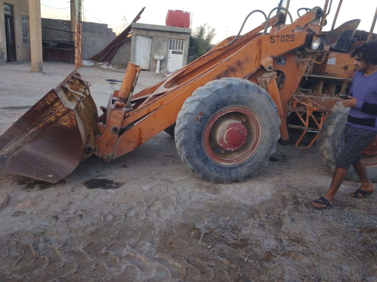 السلام عليكم شفل للبيع سعر 30 ورقه بيها مجال مكان قضاء رفاعي   ***********
