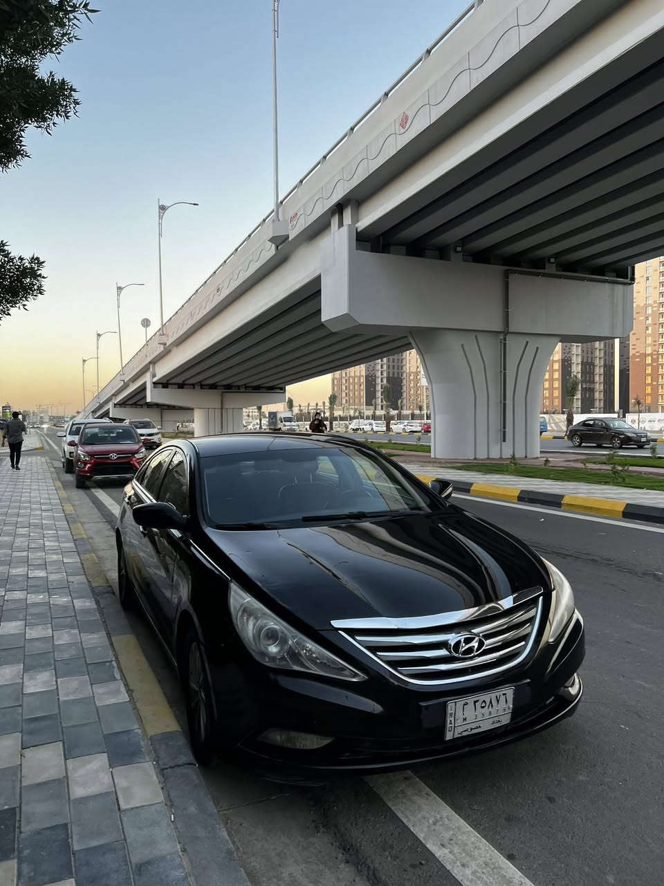 سوناتا 2013 وارد امريكي 
رقم بغداد باسمي تحويل مباشر .
حادثها 3 قطع ونص صفحة السايق ، بجم كبس 
مبدل كازكيت ،  محرك لا ينقص ولا يبخر صافي.
عليها ادامه كامله السيارة صافية للاخير 
السيارة خير من الله

سعرها 91 بيها مجال . 

مكاني بغداد الدورة 
***********
