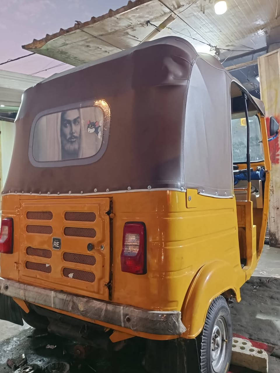 سلام عليكم تكتك موديل 20 للبيع تكتك من ايدك الشارع اليحاب يتصل موجود سعر خاص واني خادم***********
