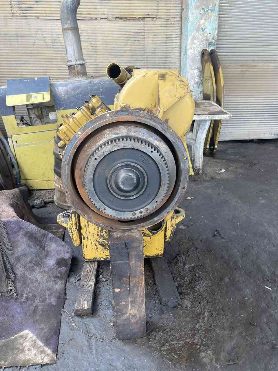 كير مال شفل كتر بلر G938 موديل 2007 كير نضيف 
سعره 47 و بي مجال
و موجود لعابه مال كيله هم مال 2007موديل 
سعرها 8اوراق و بيها مجال بسيط
للتواصل أو الاستفسار ***********
