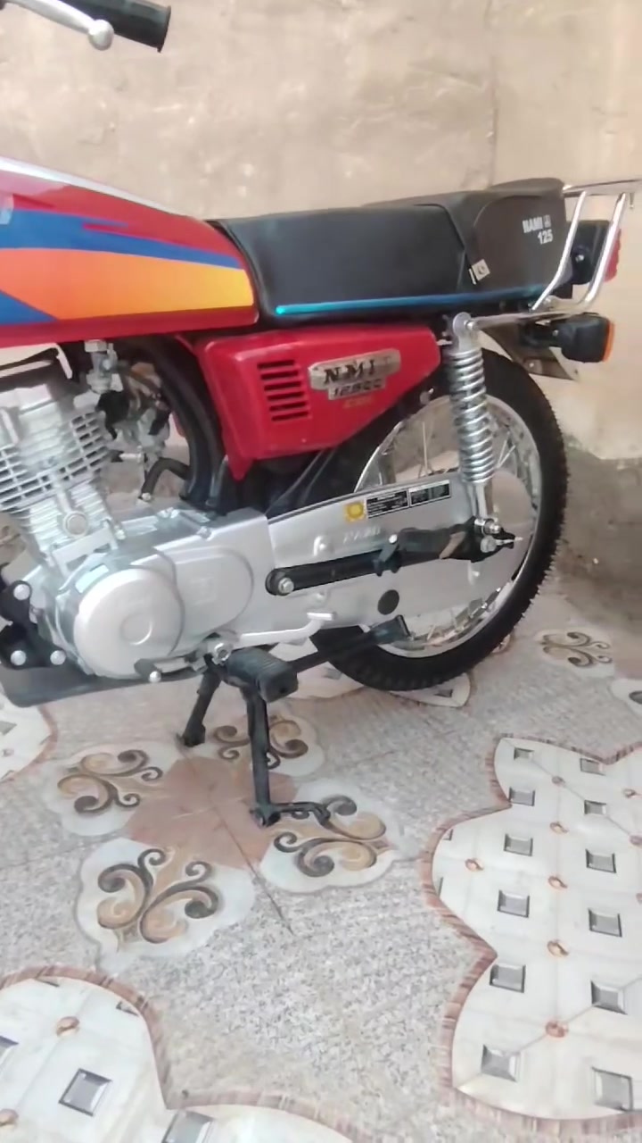دراجه البيع سكنر صاله عشر تيام من طالعه وكيل سعر خاص  هاذ رقمي 0 787 479 3087
