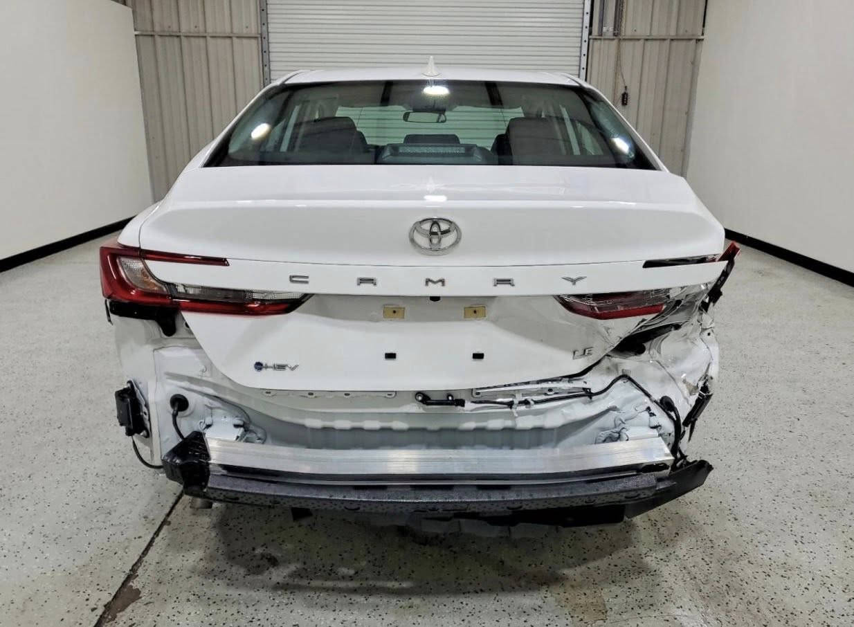 🔹السلام عليكم ..

🔹نوع السيارة …
‏♦️TOYOTA - CAMRY - LE - 2025

♦️تاريخ المزايدة غداً الأثنين بعد السادسة مسائاً
2026 - 2 - 9

♦️عداد المسافات - 9 الف ميل فقط .
♦️الاسطوانات - 4 سلندر .
♦️حجم المحرك - 2.5 .
♦️الوقود - هايبرد .

♦️الأضرار  :- حسب الصور المرفقة  ..

🔹للدخول الى المزاد او شراء سيارة
🔹او اي استفسار يرجى التواصل مع …

🔹شركة الناصر للمزادات وتجارة السيارات🔹

♦️زياد الناصر -  ‭***********
ايهم الناصر - ***********♦️

📍صلاح الدين - قضاء العلم - قرب البطاقة الوطنية📍
