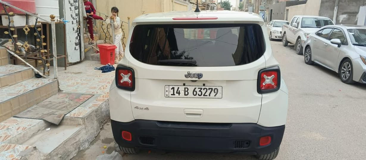 جيب ونكد مديل ٢٣ماشيه ٨٠٠٠السياره بسمي قبل شهر رقمتها السياره اجت بدون بصمات فا بيها بصمه اشغل وطفي بس ماتقفل رادالها برمجه حادثها مدكر وبنيد رايدها ١٣٥مكاني بصره ***********
