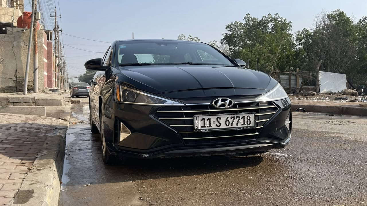 السلام عليكم ورحمة الله وبركاته
مقدما اخواني السعر((( 138))) اذا عجبك السعر كمل المنشور واذا لا اعبر والرزق على الله 
ألنترا 2020 وارد امريكي رقم بغداد انكليزي بأسمي فول مواصفات عدا مقاعد جلد
حادثهة مرفق بالصور بدون شاصي ولغود ودواخل (3 قطع)
نواقصهة فقط جامة بگ لايت من جراء عمل تخريب موضح بالصورة
المواصفات
المحرك 2000 والگير سي في تي وبحالة الوكالة
ادامة كاملة للسيارة كل موسم زيت الگير والمحرك زيت رافينول الالماني فقط لاغير
السيارة بحياتهة مشايفة البنزين العادي
وجاهزة من كل النواحي
دخول ذكي+ صدوق ذكي+بصمة ابواب+بصمة تشغيل+نقطة عمياء+سلايد +شاشة كبيرة+كامرة دوارة 180 درجة+ بريك ذاتي (اوتو ستوب) +تحديد مسار+فول تحكمات ستيرن+مثبت سرعة+تدفئة مقاعد وبعد هواي 
مكان السيارة بغداد حسينية الراشدية شارع الخدمات خلف جامع السيدة زينب
رقم الهاتف *********** متوفر اتصال فقط وبالخدمة
شرط البيع التحويل خلال اسبوعين
