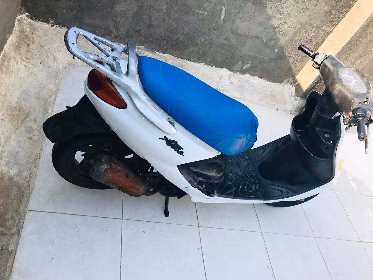 السلام عليكم دراجه دولفين دراجه جاهزه سلف هندر كهربائيات كله اشاير لايت كلشي شغال بيه حته كيج بانزين مكاني الرميثه ***********
