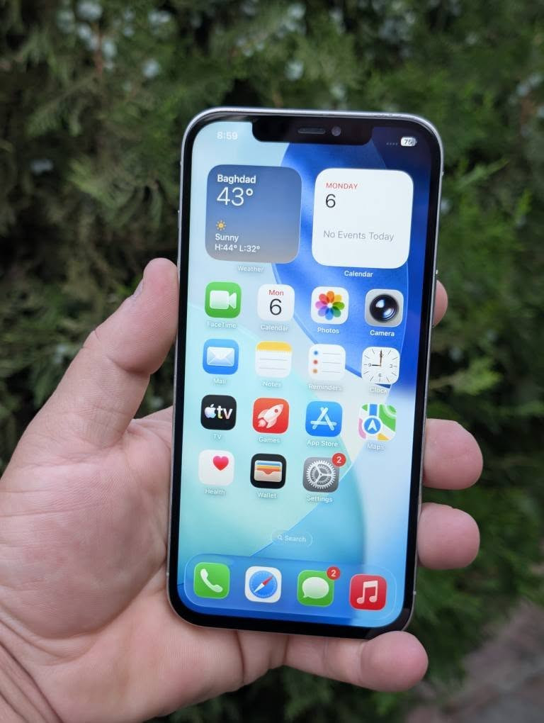 Iphone 12 pro max
 تەنها شاشەی گۆڕاوە یەک پەڵەی بچووکی هەیه لە بەشی خوارێ زۆر کەمه
زاکیرە 256
پاتری 84
نرخی 330. هەزار كويسينجاك, أربيل


**إذا كنت صاحب هذا الإعلان وتريد حذفه لأي سبب، رجاءا أرسل رسالة إلى الدعم الفني**